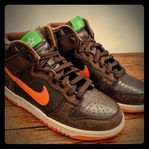 Women's 2006 Nike Dunk High Dark Cinder size 7.5